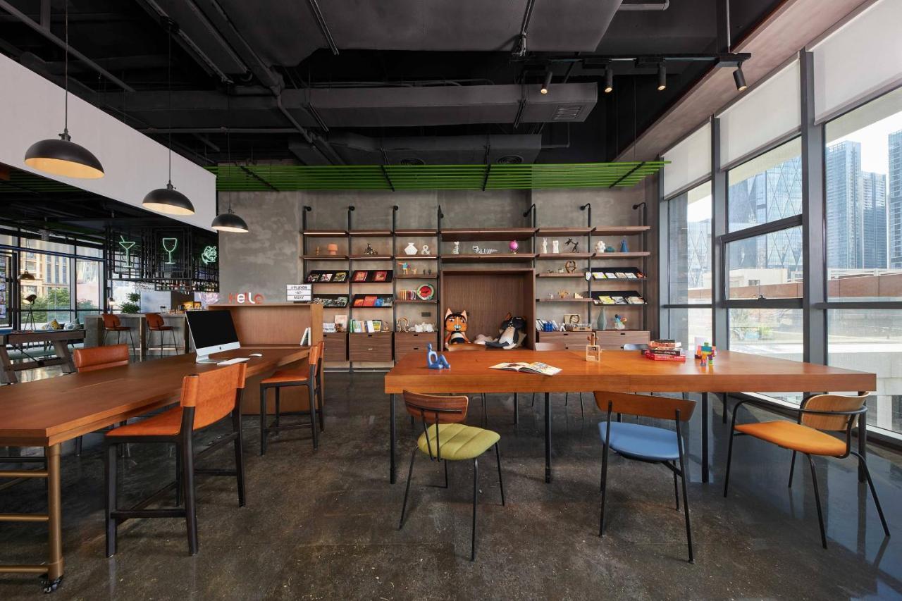 Отель Moxy Shenzhen North Station Экстерьер фото